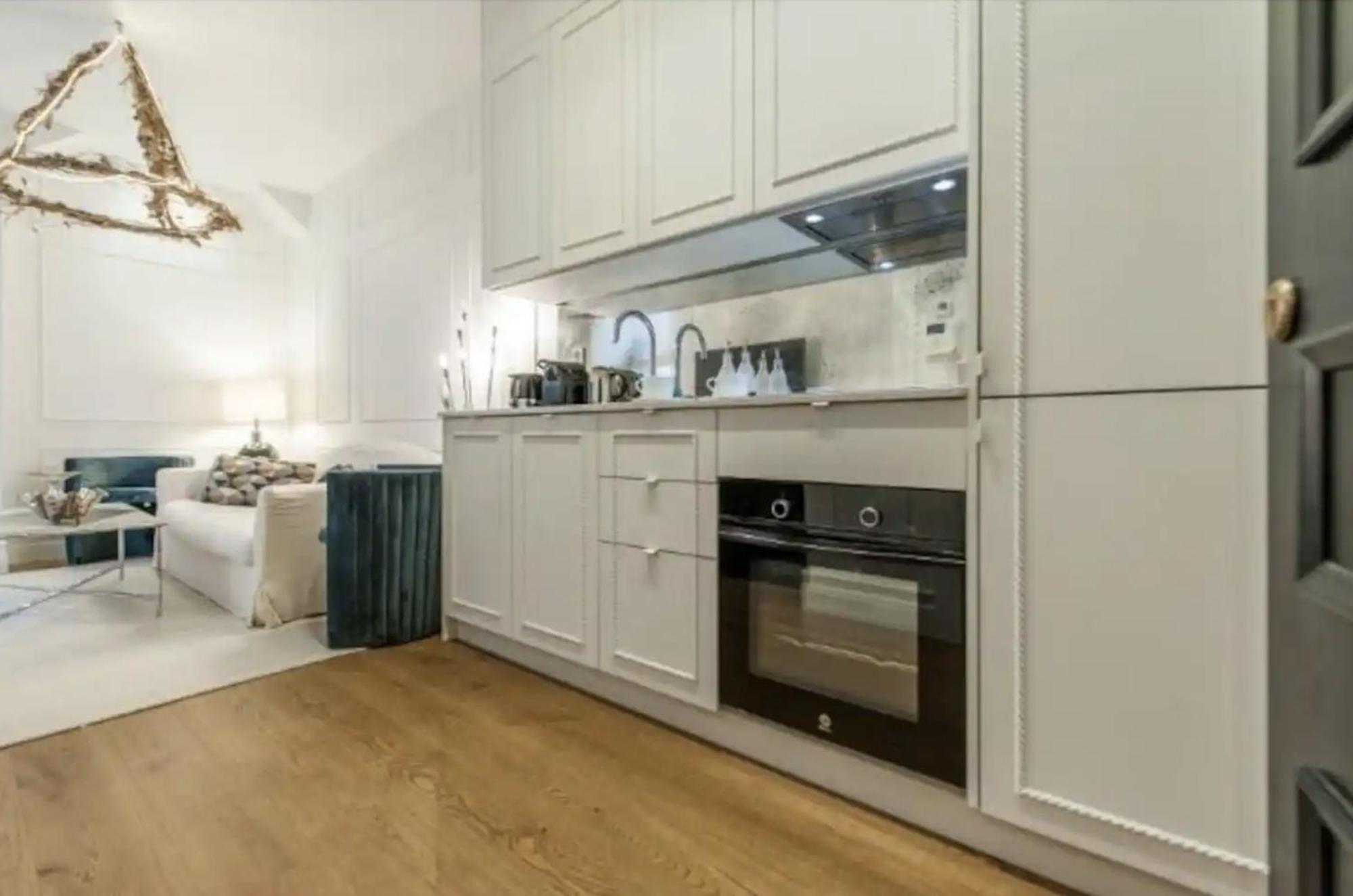 Apartamento De Lujo En Neptuno Apartment Madrid Exterior foto